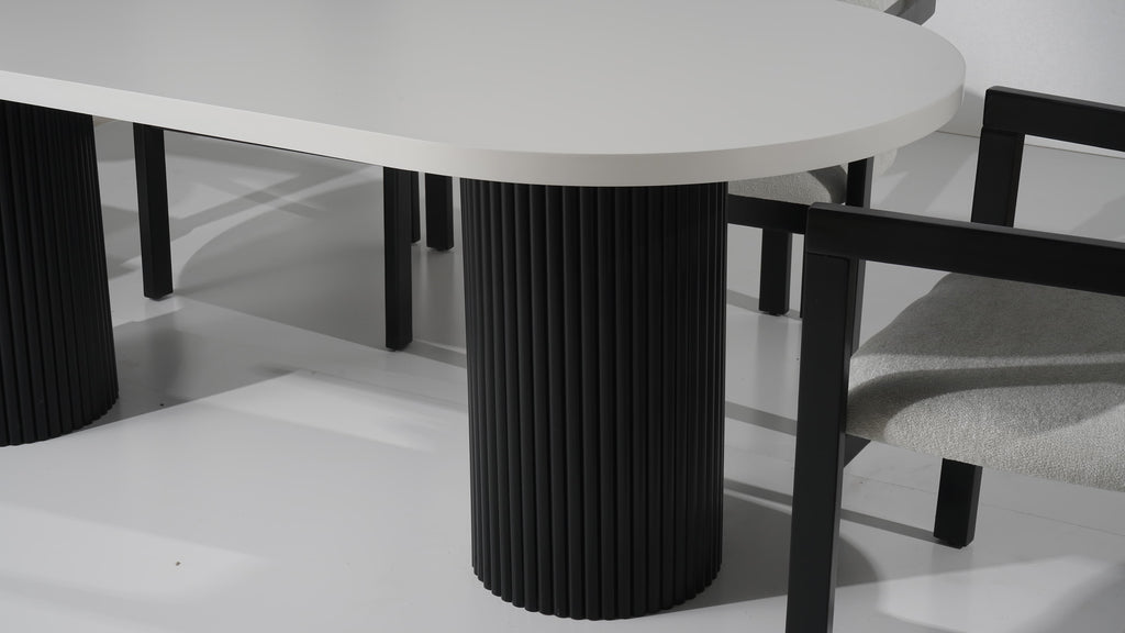 Heritage White/Black Dining Table